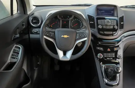 Chevrolet Orlando wymiary - czy 7 miejsc ma sens?